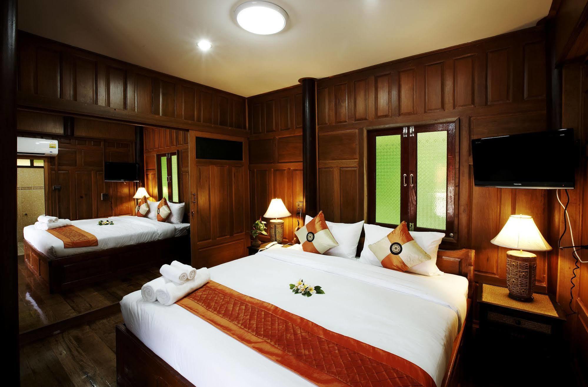 Jaroenrat Resort Samut Songkhram Ngoại thất bức ảnh